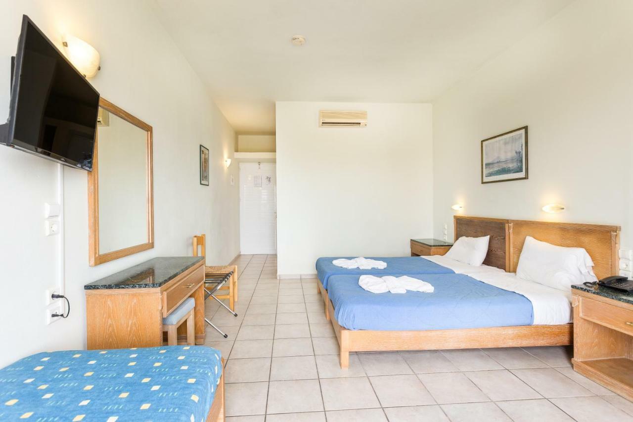 Alonia Hotel Apartments คอลิมวาริออน ภายนอก รูปภาพ