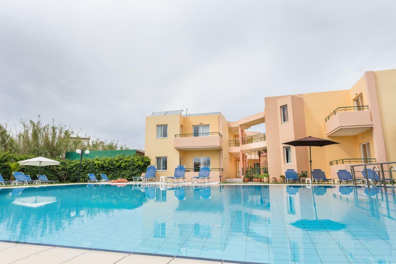 Alonia Hotel Apartments คอลิมวาริออน ภายนอก รูปภาพ